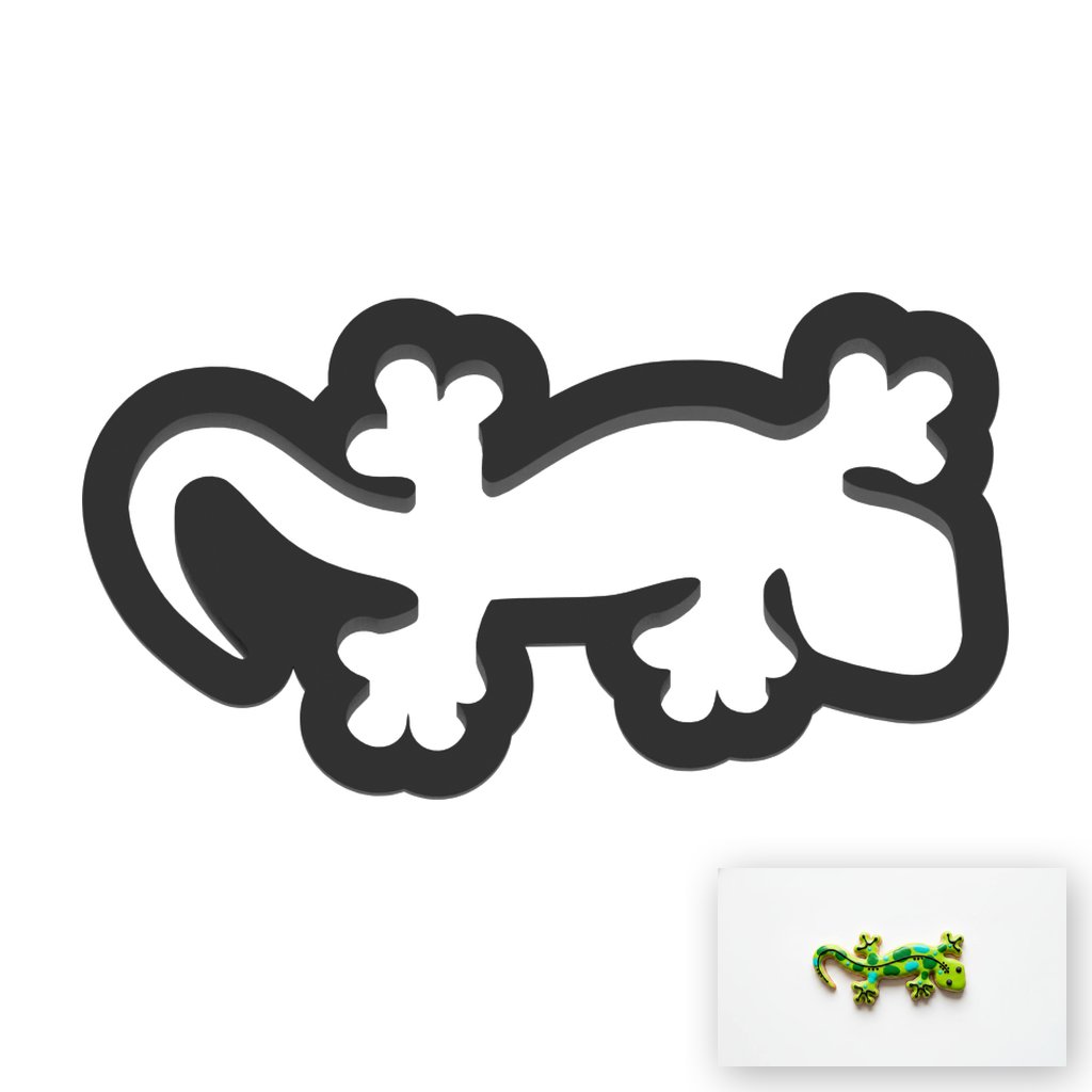 Lizard Cookie Cutter with Easy Push Design — main photo
